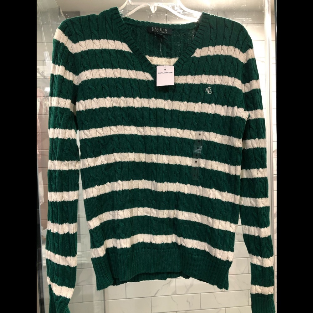 Green and White Cable Knit VNeck Sweater.